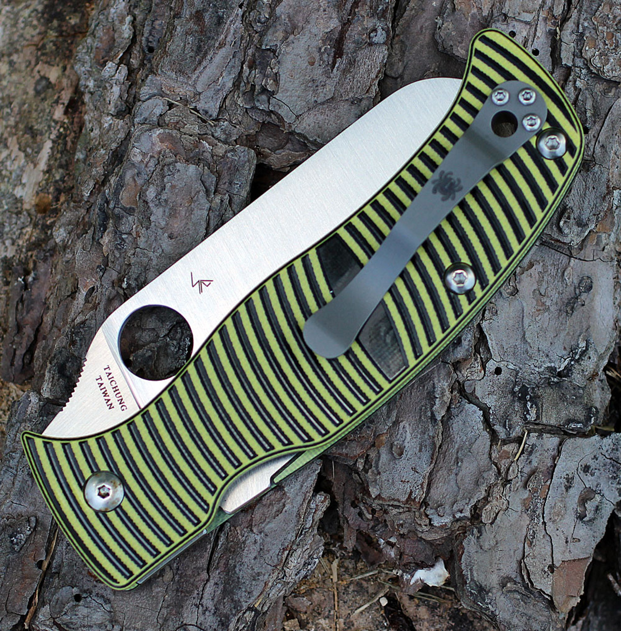 Spyderco Caribbean Sheepfoot G-10 Yellow/Black C217GPSF, 3.70" LC200N Plain Blade