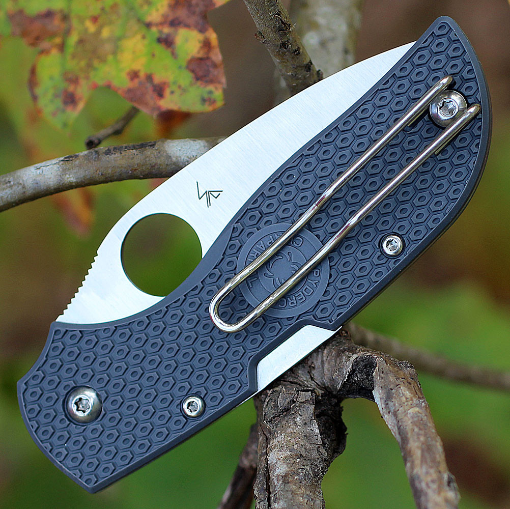 Spyderco C152PGY folded with deep carry wire clip
