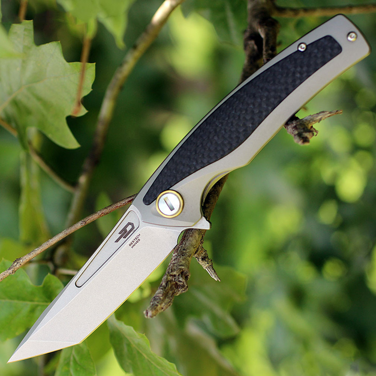 Bestech T1706B Predator, 3.6" CPM-S35VN Plain Blade, Gray Titanium Handle w/Carbon Fiber Inlay