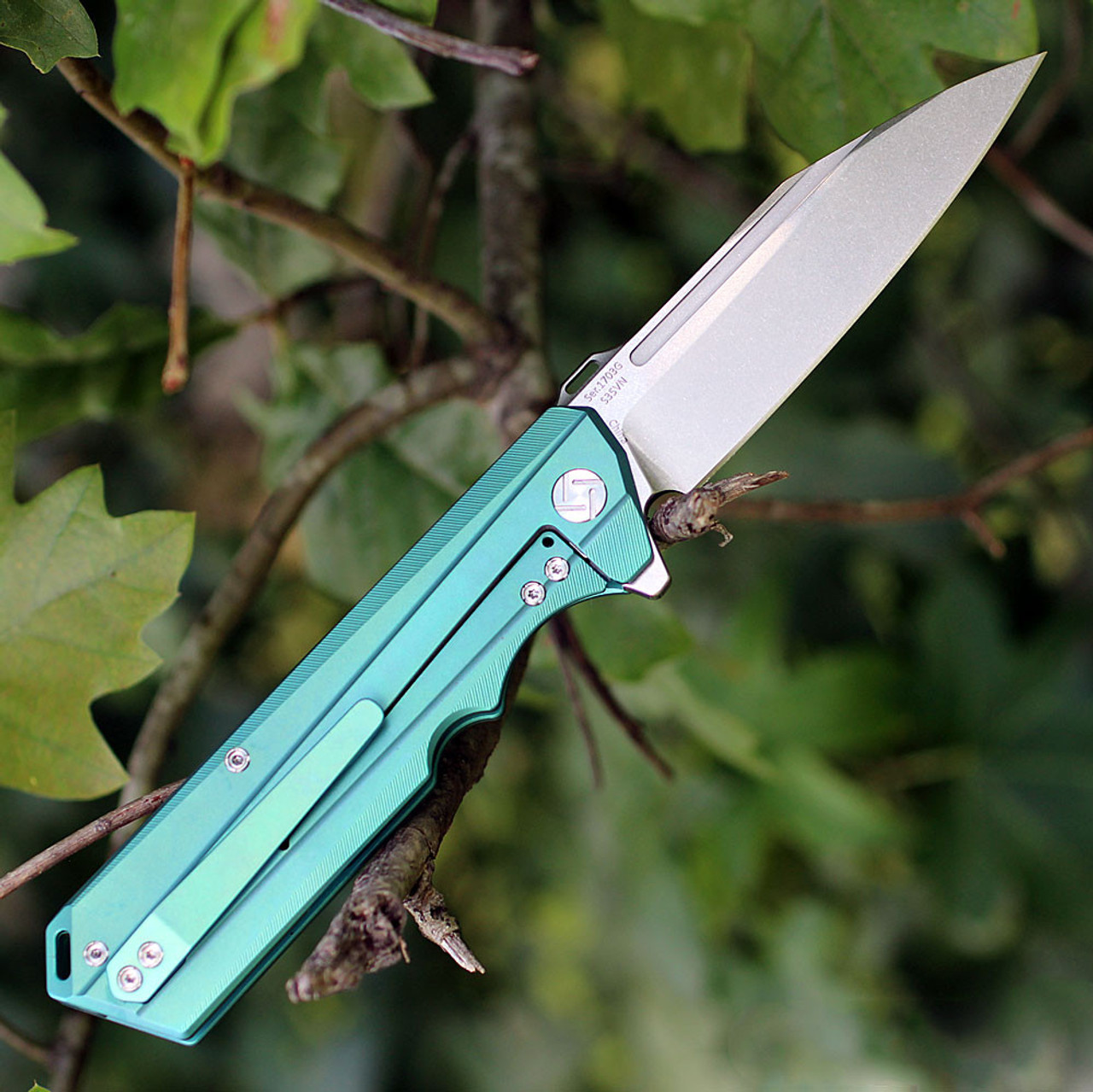 Artisan Littoral  ATZ1703GGN, 3.54 in. S35VN Plain Blade, Green Titanium Handle