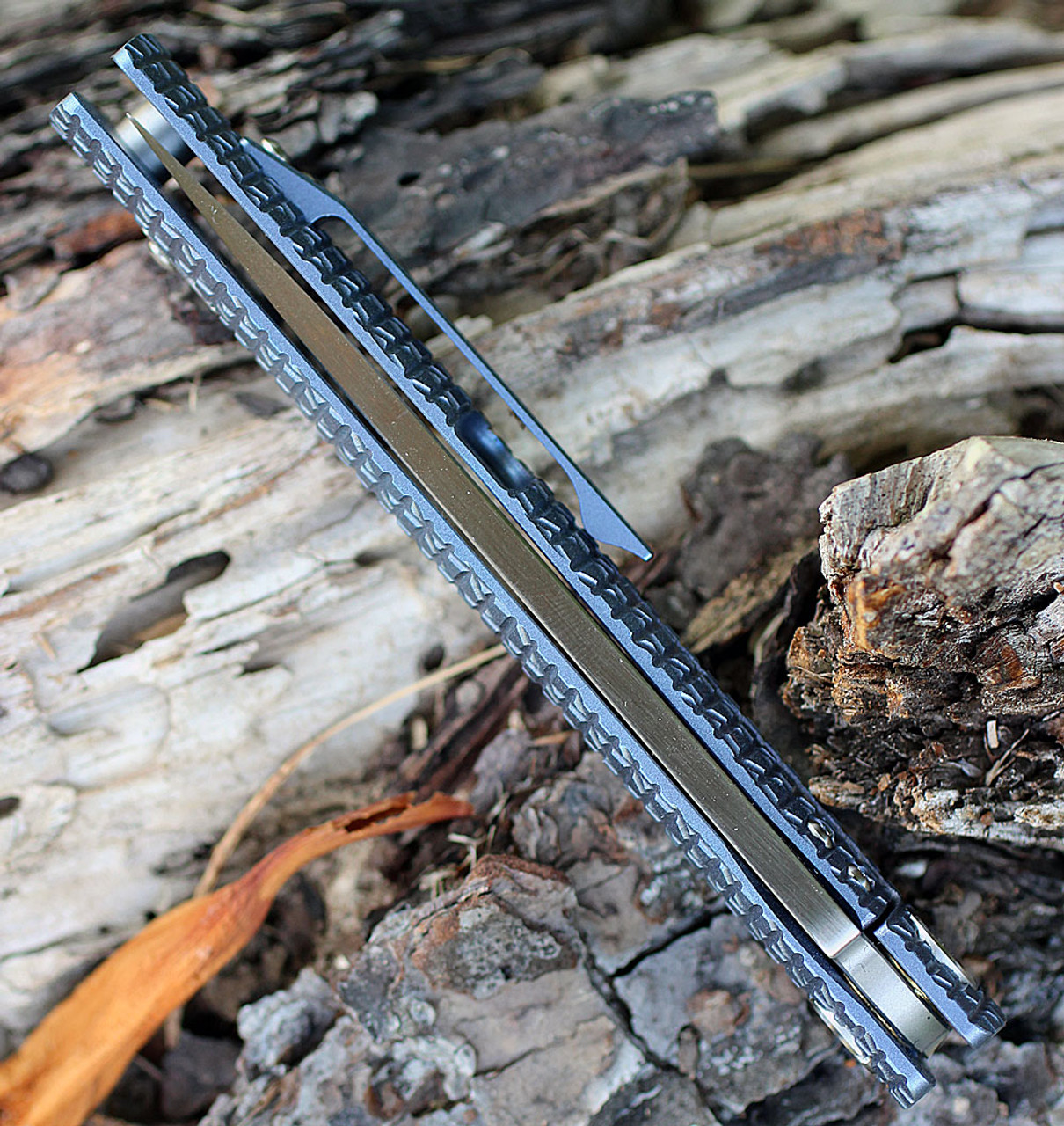 Artisan ATZ1805GBUS S Waistline, 4" S35VN Plain Blade, Blue Titanium Handle