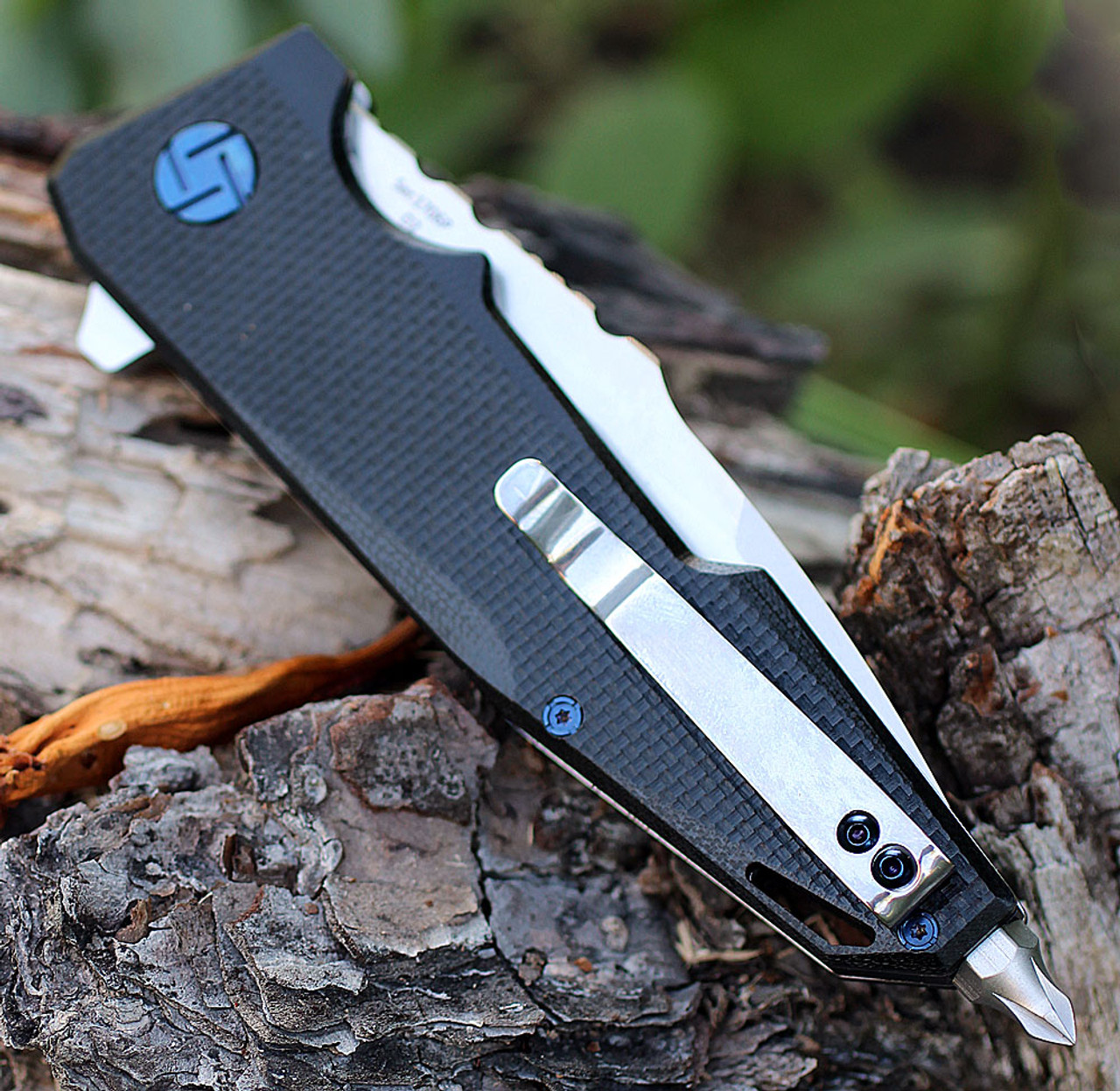 Artisan Predator ATZ1706PBK, 3.74" D2 Steel, Black G-10 Handle