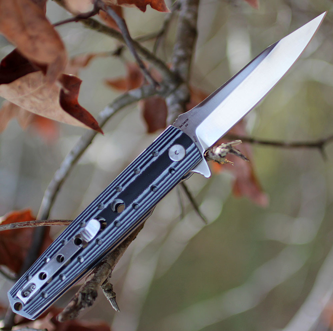 Artisan Virginia ATZ1807PBW, 3.94" D2 Plain Blade, Curved White/Black G-10 Handle