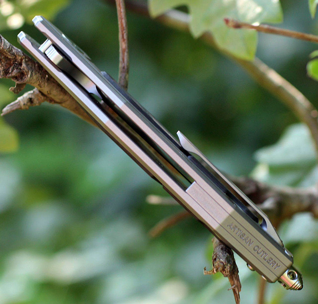 Artisan Cobra ATZ1811GGYM, 3.15" M390 Plain Blade, Gray Carbon Fiber Handle