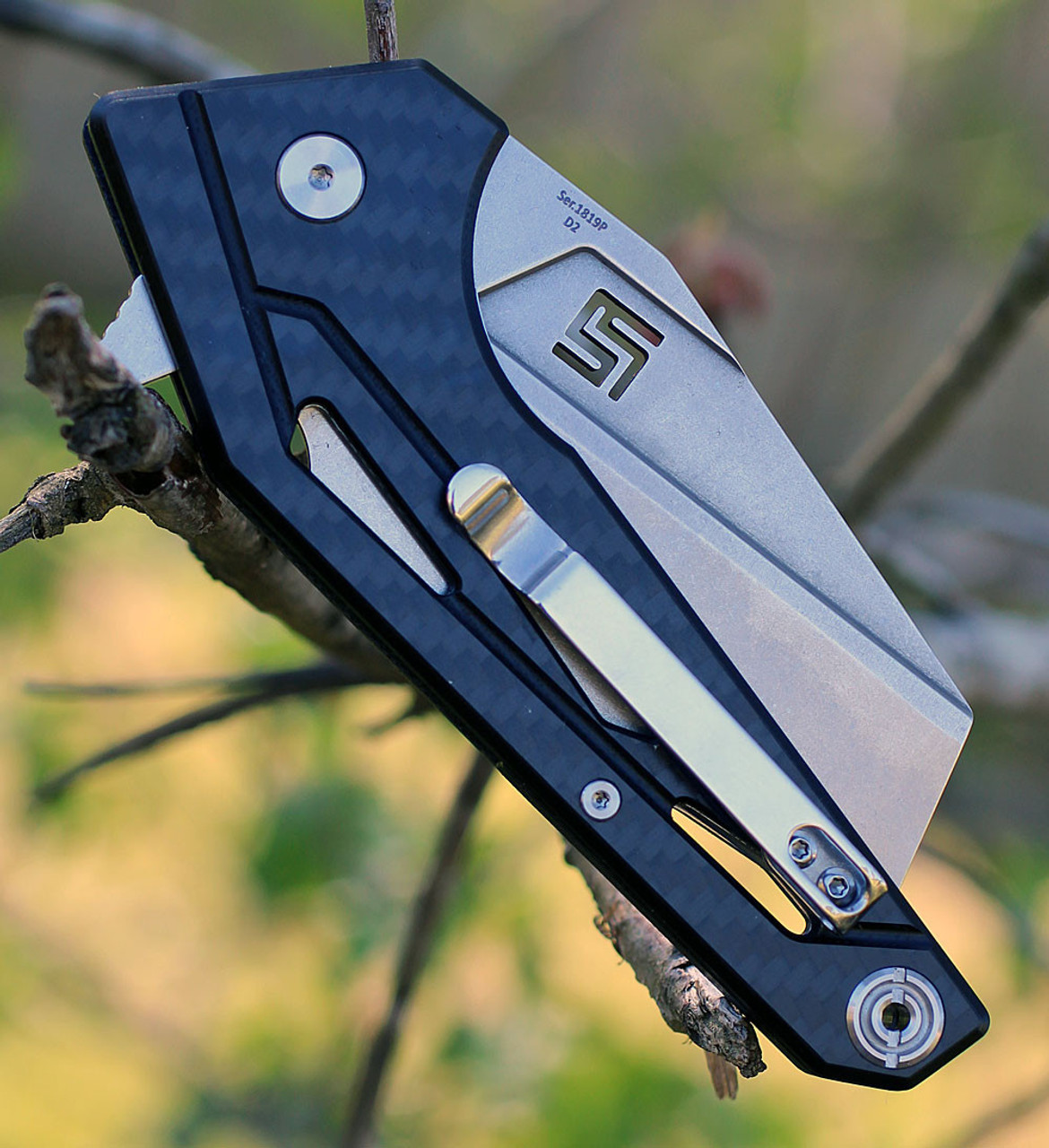 Artisan Ravine ATZ1819PCF, 2.83" D2 Steel Tanto Blade, Carbon Fiber Handle