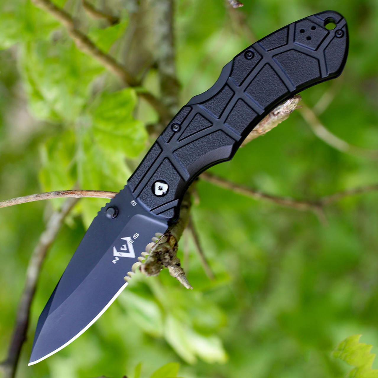 V Nives 30206 Rocky 2, 3.25" Black D2 Combo Blade, Black FRN Handle