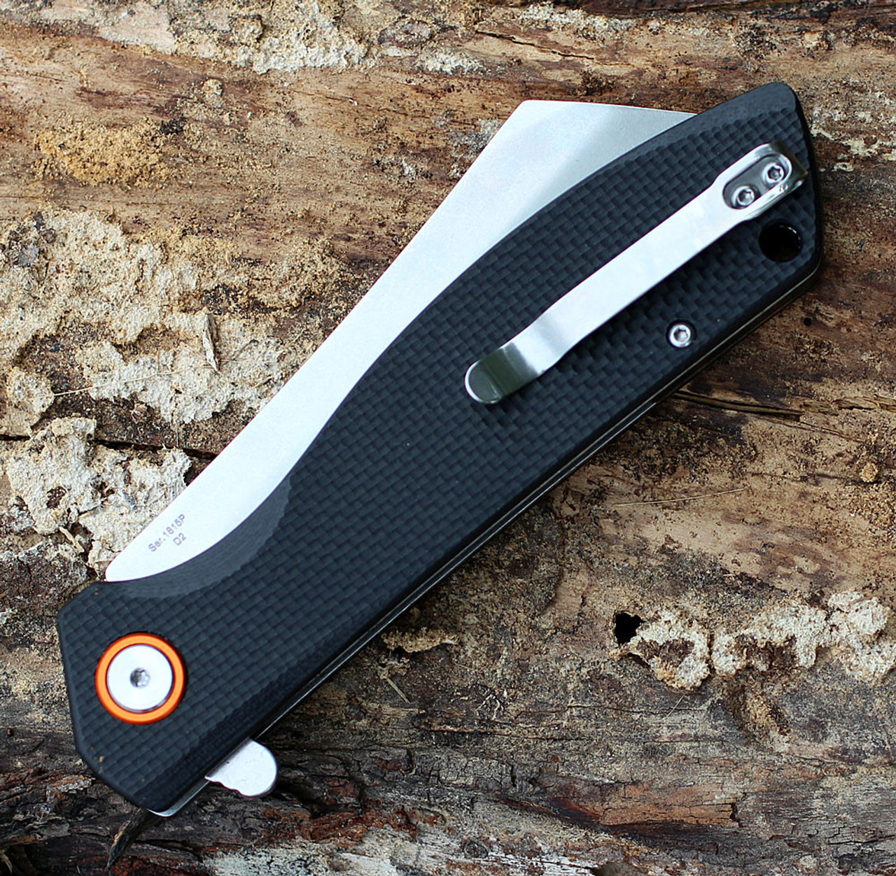 Artisan Tomahawk ATZ1815PBKF, 3.75" D2 Plain Blade, Flat Black G-10 Handle