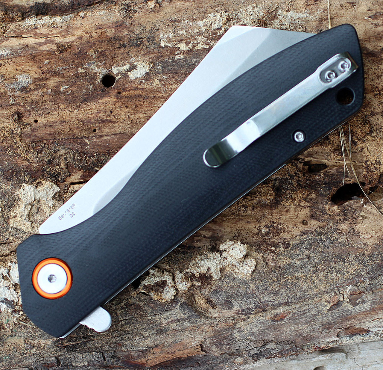 Artisan Tomahawk ATZ1815PBKC, 3.75" D2 Plain Blade, Curved Black G-10 Handle