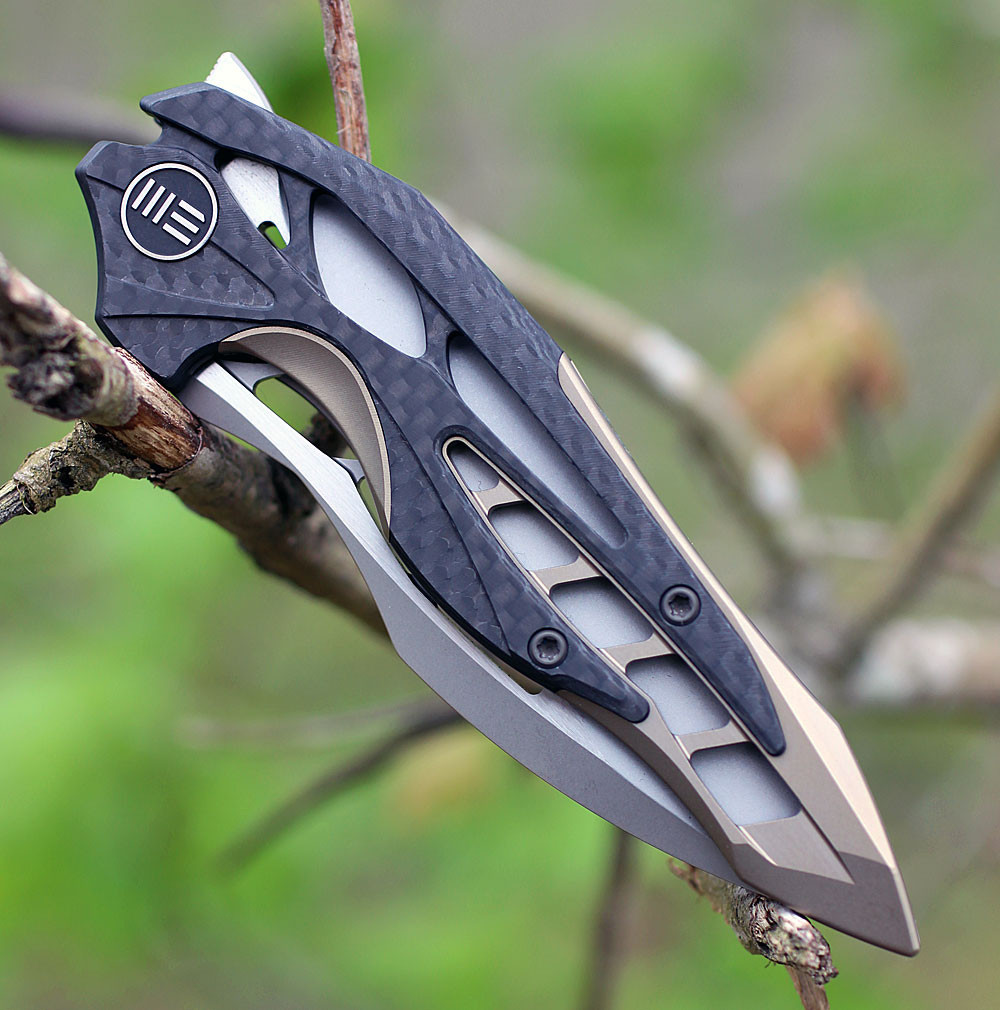 WE Knife 906CFA Arrakis, 3.45" M390 Plain Wharncliffe Blade, Gold/Grey