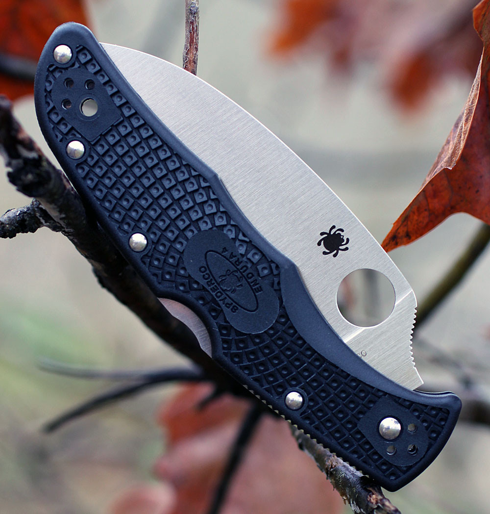 Spyderco Endura black FRN handle back lock