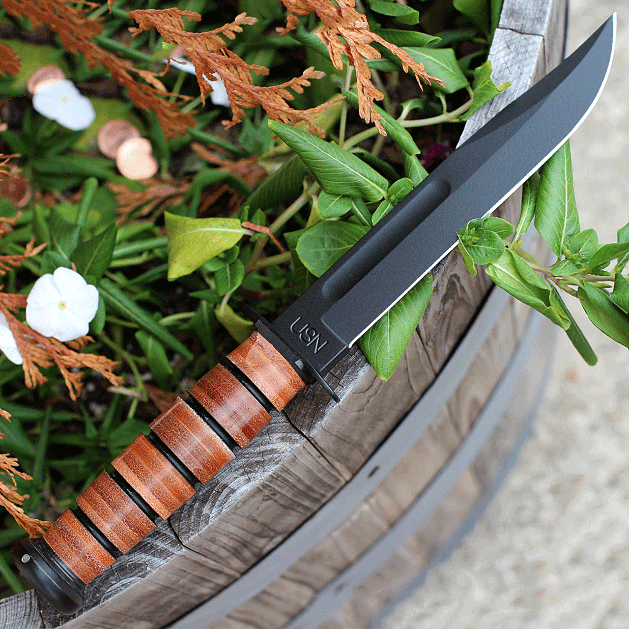 Ka Bar US NAVY Iraqi Freedom Knife, Leather Handle