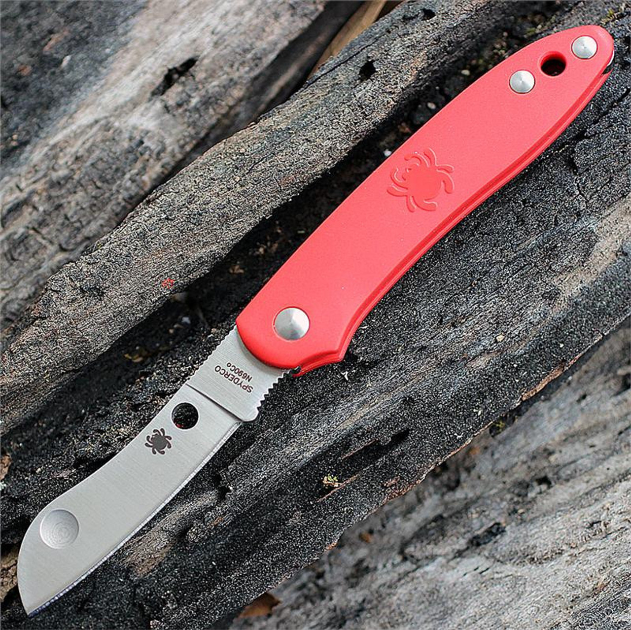 Spyderco Roadie (C189PRD) 2.1" N690 Satin Plain Edge Sheepsfoot Blade, Red FRN Handle