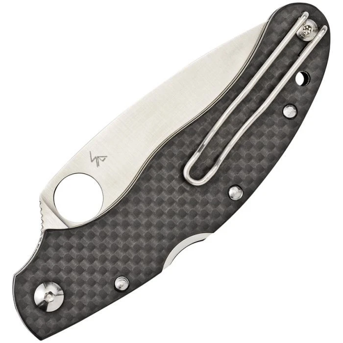Low-seated deep-carry wire clip and carbon-fiber scale detail on Caly 3.5