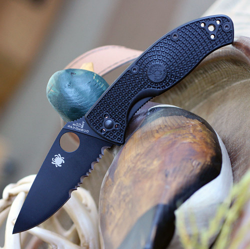Spyderco Tenacious Lightweight C122PSBBK Open