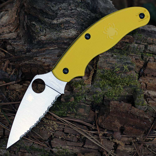 Spyderco UK Penknife Salt C94SYL with Yellow FRN handle and serrated MagnaCut blade.