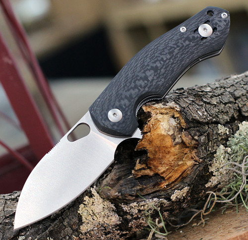 GiantMouse ACE Biblio Flipper, 2.875"  M390 Satin Plain Blade, Carbon Fiber Handle