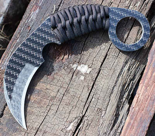 Schwartz Tactical Karambit SWZ05, Carbon Fiber/Titanium-DISCONTINUED