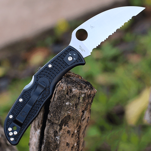 Spyderco Endela Wharncliffe - Blk FRN (3.4" VG-10 Serr.) C243FSWCBK