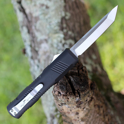 Bear & Son Bear Ops Double Action Out-the-Front (OTF) Automatic Knife (BCOTF210ALBKS) 3.5" Satin Stainless Steel Tanto Blade Plain Edge, Black Aluminum Handle