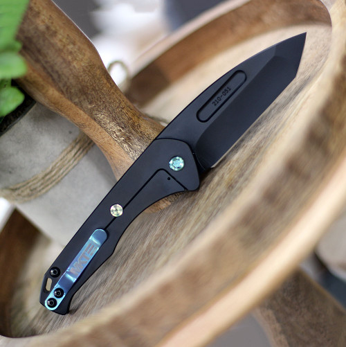 Medford Praetorian Slim (MK208SPT30PVTICI-Q4) 3.25" CPM-S45VN Black PVD Coated Tanto Plain Blade, Black PVD Coated Titanium Handles, Geen/Blue Anodized Harware, Green/Blue Anodized Clip, Waterproof Case