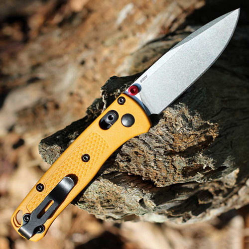 Benchmade Mini Bugout (533-08) - 2.82" Satin CPM-S30V Drop Point Plain Blade, Daybreak Yellow Grivory Handle