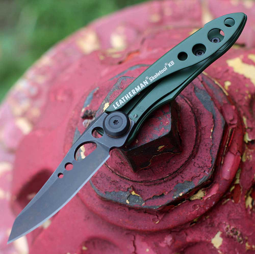 Leatherman Skeletool KB Folding Knife (833159) 2.6" 420HC Black Wharncliffe Plain Blade, OD Green Aluminum Handle