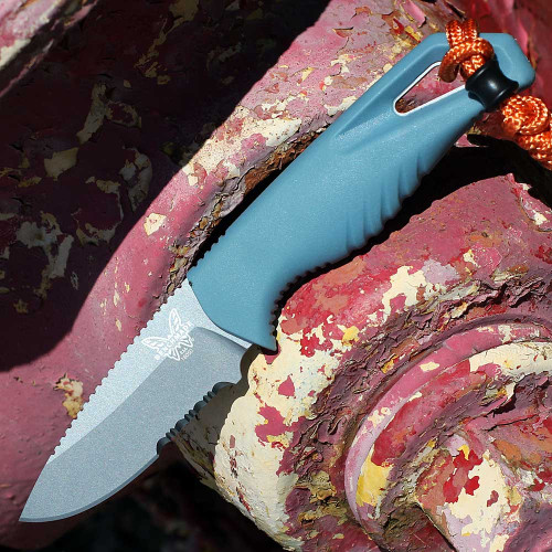 Benchmade Intersect (18050S) 2.68" CPM-MagnaCut Polished Stonewashed Drop Point Partially Serrated Blade, Depth Blue Santoprene Handle, Sonar Gray Kydex Sheath