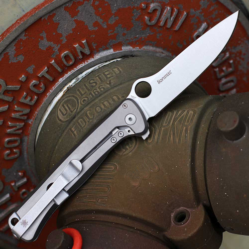 Spyderco Slym C271TIP lionSTEEL integral titanium handle with Dark Matter Polar Fat Carbon inlay open view showing M390 stonewashed blade