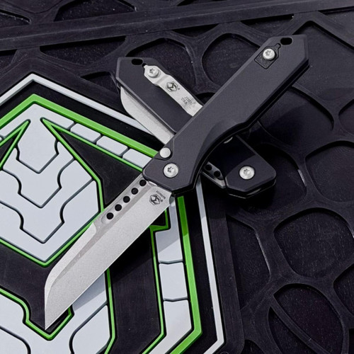 Heretic Jinn Auto H113-5A automatic knife, black battleworn chassis, CPM-MagnaCut blade, push button