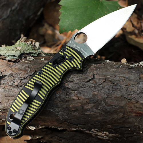 Spyderco Manix 2 Salt C101GBKYLMCP2 CPM MagnaCut satin clip point — Golden Colorado USA stamp, Round Hole opener, plain edge