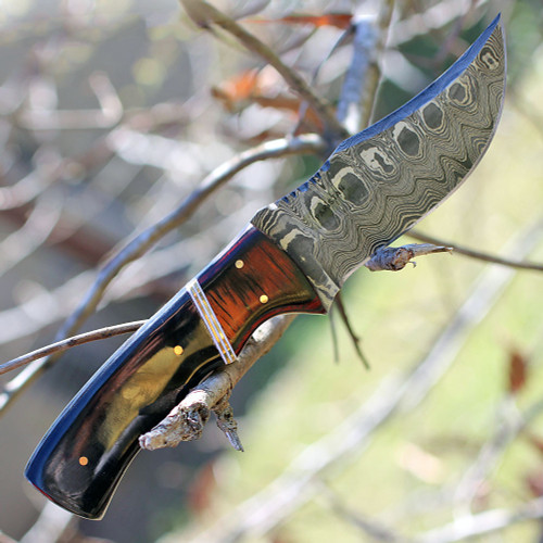 Damascus 1054 Skinner, 4" Damascus Plain Blade, Black Horn Handle