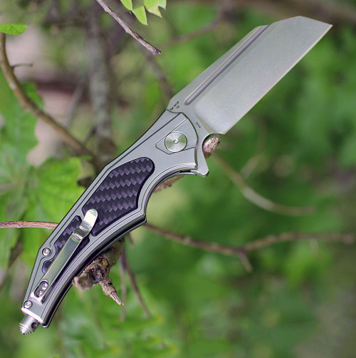 Artisan Apache ATZ1813PGCF, 3.7" D2 Plain Blade, Gray Aluminum/Carbon Fiber Handle