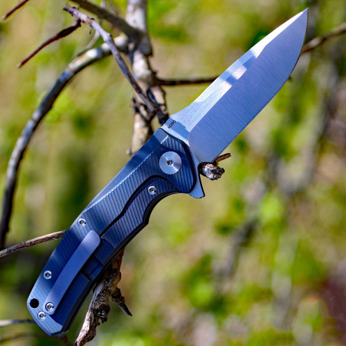 Reate Knives 04 Mini Horizon Framelock Blue Grooved Titanium, 3.5 in M390  Plain Blade