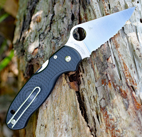 Spyderco Para 3 Lightweight - Blk FRN (2.92" Satin CTS BD1N) C223SBK