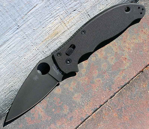 Spyderco's Manix 2 C101GPBBK2 Black G-10 Handles, S30V Black