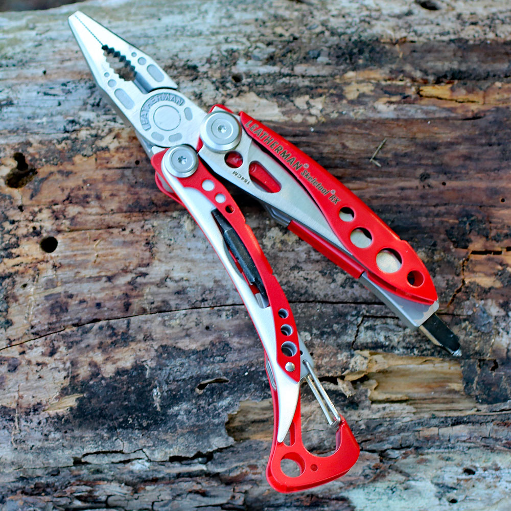 LEATHERMAN, Skeletool RX Multitool with Serrated Knife and Glass Breaker,  Red 