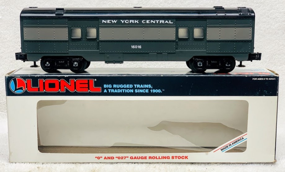 LE5002 CON-COR Train Ho Voiture voyageurs Passenger car Amtrak 4806 inox