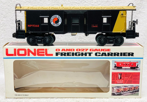 9268 Northern Pacific Bay Window Caboose (NOS)