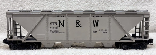 6446-25 Norfolk & Western Covered Quad Hopper: Gray (7+)