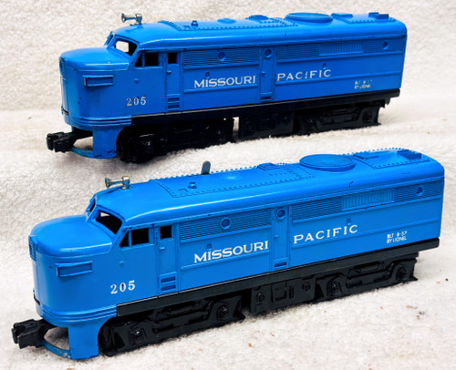205 Missouri Pacific Alco AA Diesels: Painted Metal Supports (7+)