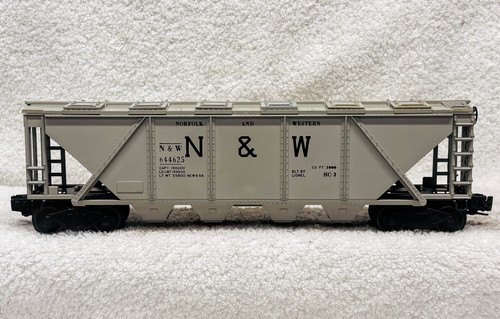 6446-25 Norfolk & Western Covered Quad Hopper: Gray (7++)