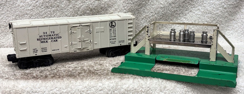 3472 Automatic Refrigerator Car w/ Stand (7)