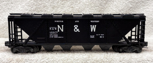 6446-25 Norfolk & Western Covered Quad Hopper: Black (8)