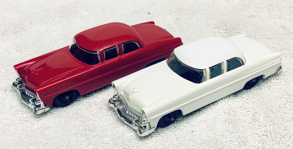 6414 Automobiles: Set of Two Original, Red & White (7++)