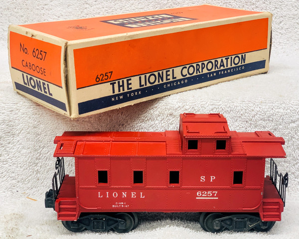 6257 Lionel Lines Caboose: SP Logo (7+/OB)