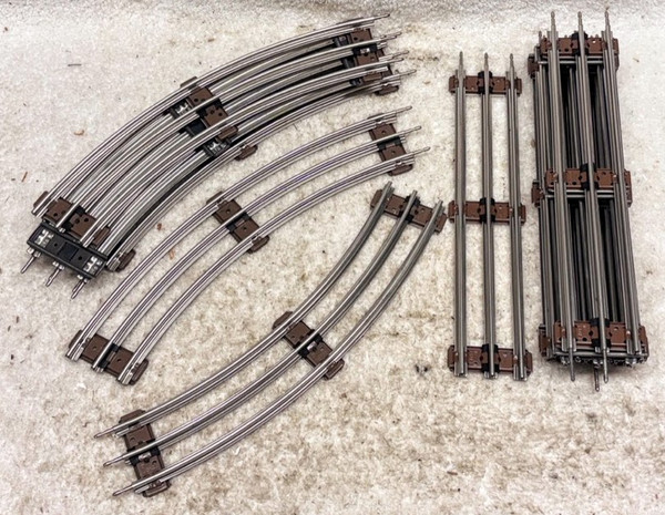 027 Track: Curve & Straight Track (8)