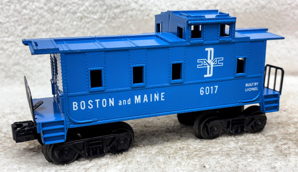 6017-100 Boston & Maine Caboose (8)