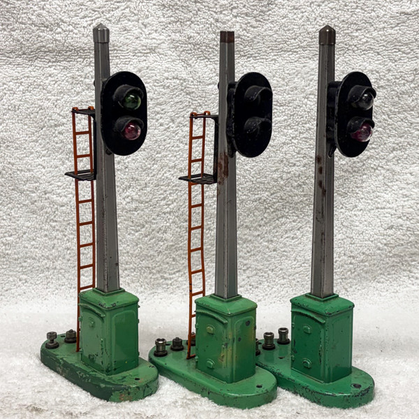 153 Block Signal: Lot of Three (6)