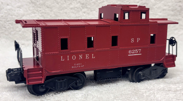 6257 Lionel Lines Caboose: SP Logo, Early Frame (8+)