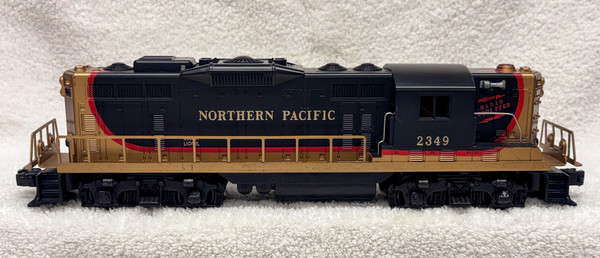 2349 Northern Pacific GP-9 Diesel (6+)